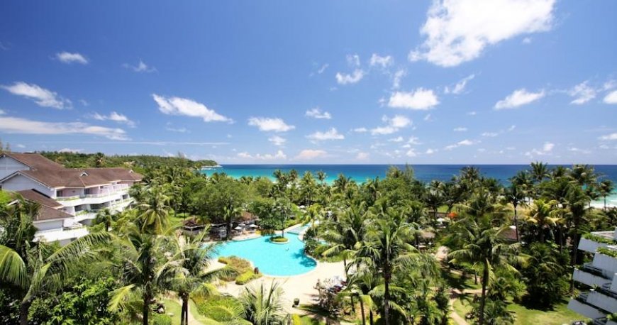 استخر هتل تاورن پالم پیچ ریزورت استخر هتل تاورن پالم پیچ ریزورت