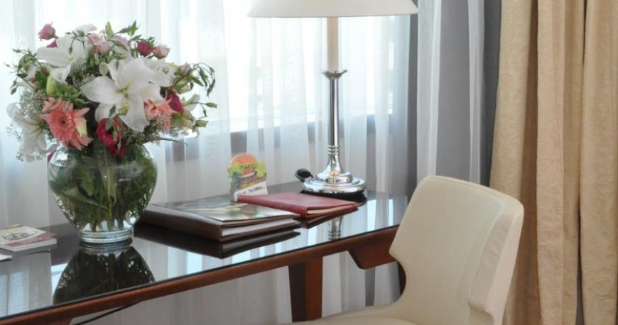 اتاق هتل میدی