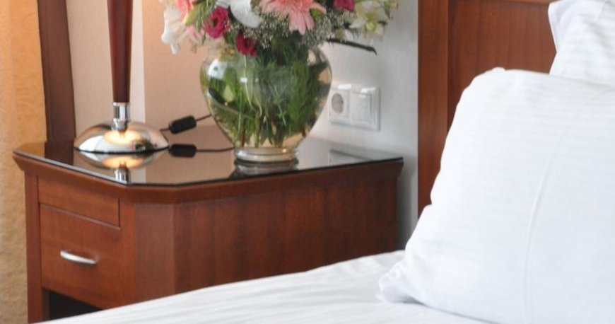 اتاق هتل میدی