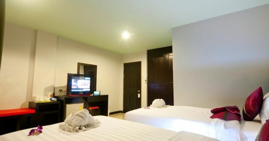 اتاق هتل پی جی پاتونگ ریزورت پوکت تایلند