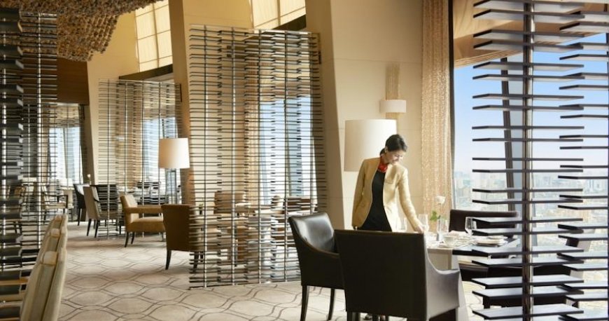 رستوران هتل فیرمونت باکو