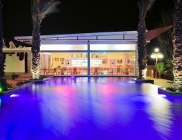 هتل کرسنت بیچ