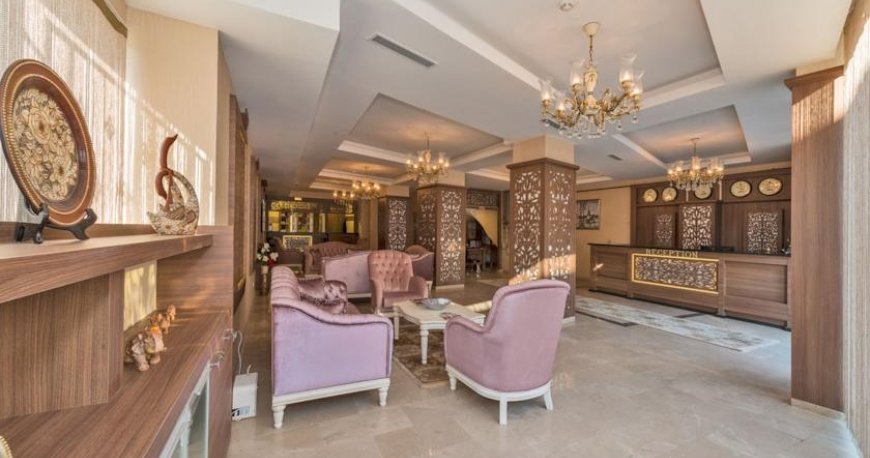 لابی هتل مونتانا هرا استانبول