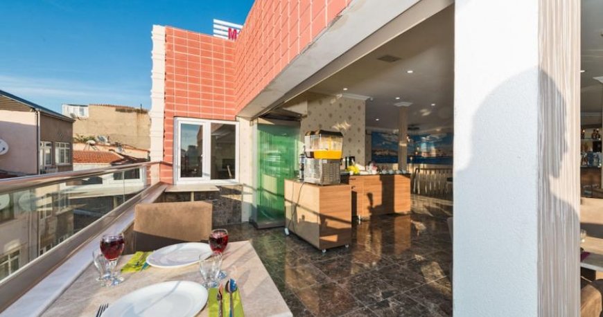 رستوران هتل مونتانا هرا استانبول