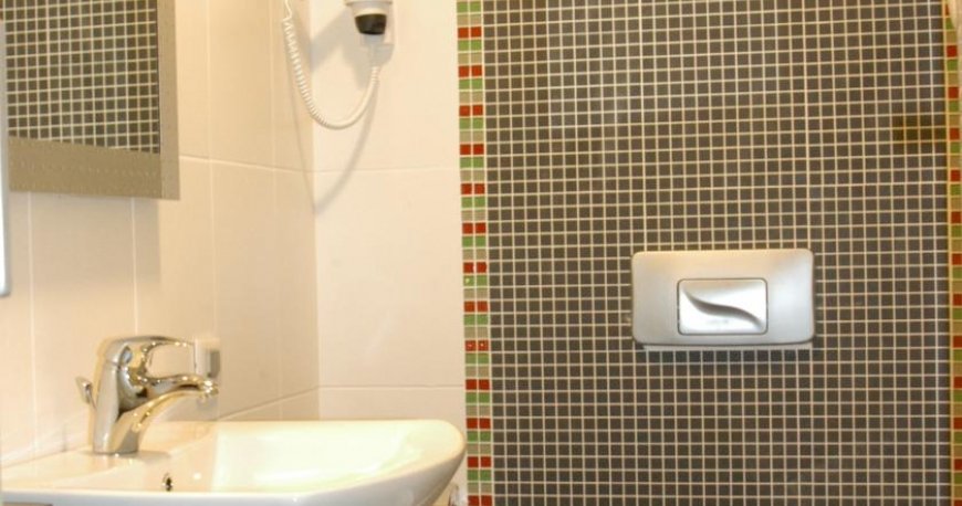 سرویس بهداشتی هتل بلو بی پلاتینیوم سرویس بهداشتی هتل بلو بی پلاتینیوم