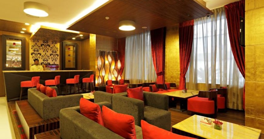 لابی هتل کانتری این ساکت دهلی لابی هتل کانتری این ساکت دهلی