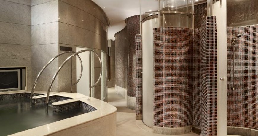 کافی شاپ هتل حیات ریجنسی بمبئی کافی شاپ هتل حیات ریجنسی بمبئی