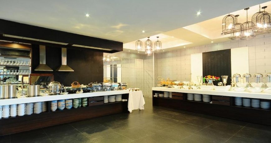 رستوران هتل پاتونگ هریتیج پوکت