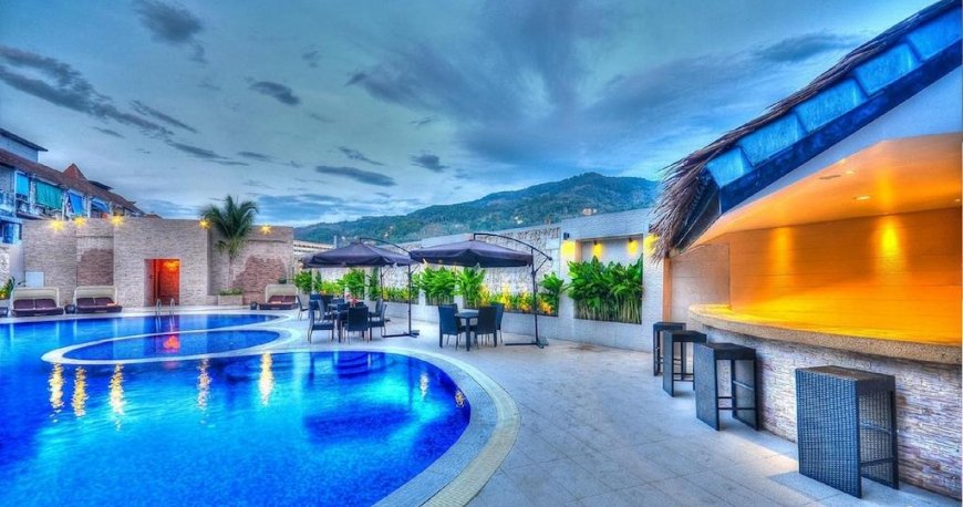 استخر هتل پاتونگ هریتیج پوکت