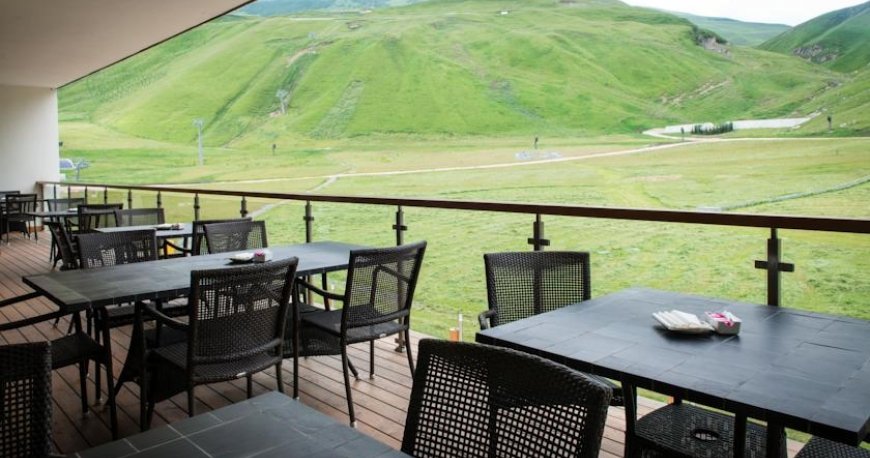 رستوران هتل زیرو فیت