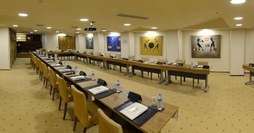 رستوران هتل بیوک کبان