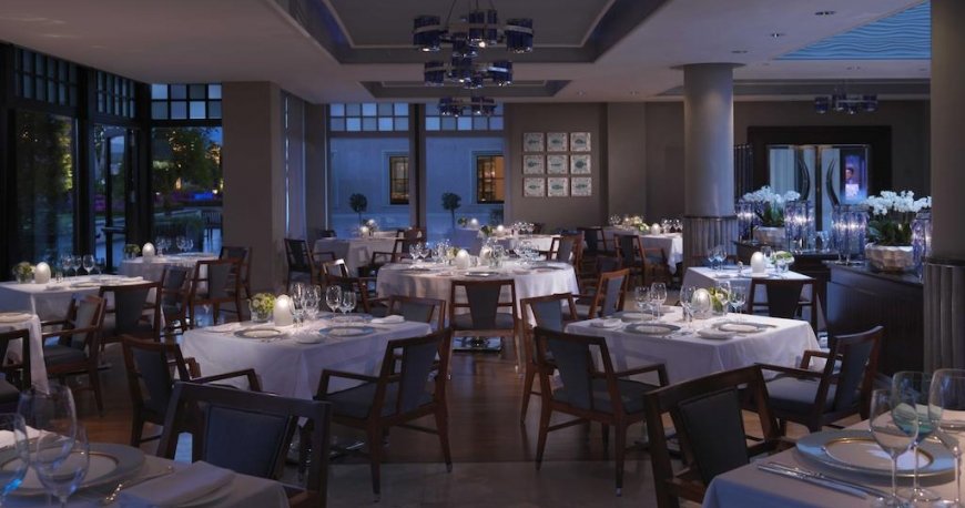 رستوران هتل فور سیزنز بسفروس استانبول