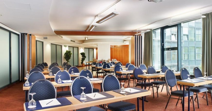 هتل بست وسترن آم بورسیگتورم برلین هتل بست وسترن آم بورسیگتورم برلین