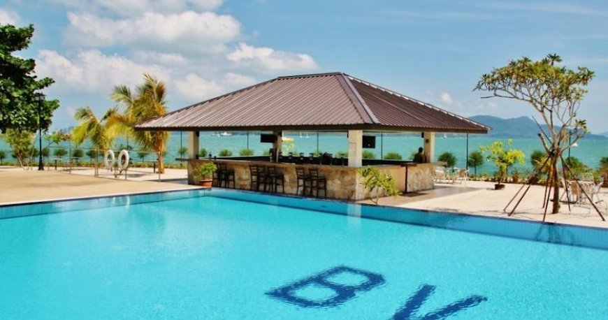 استخر هتل بلا ویستا لنکاوی استخر هتل بلا ویستا لنکاوی