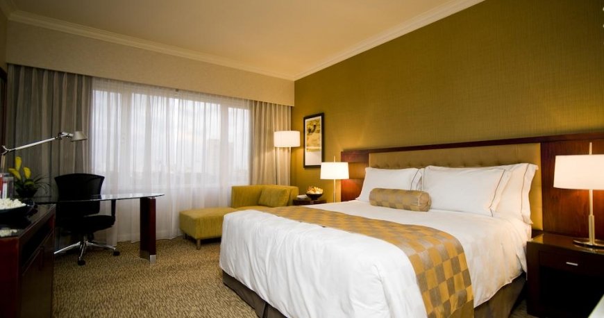 اتاق هتل اکواتوریال هوشی مین