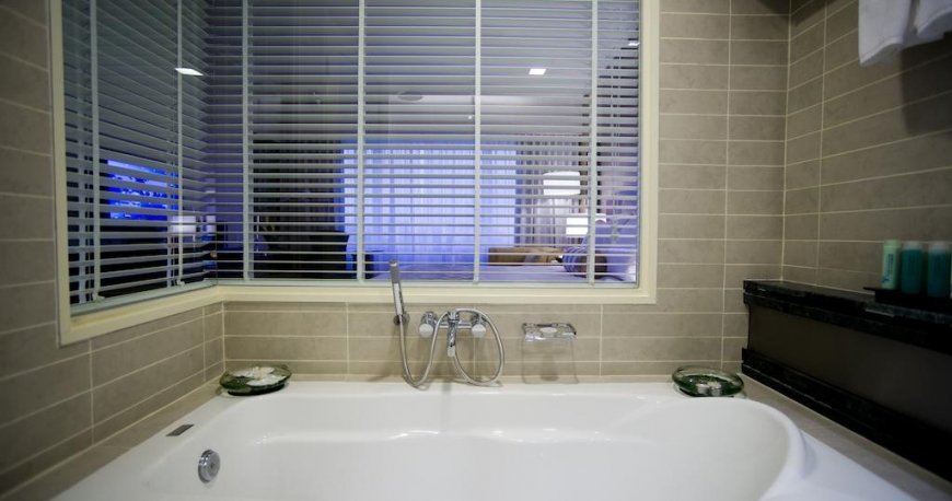 سرویس بهداشتی هتل اکواتوریال هوشی مین