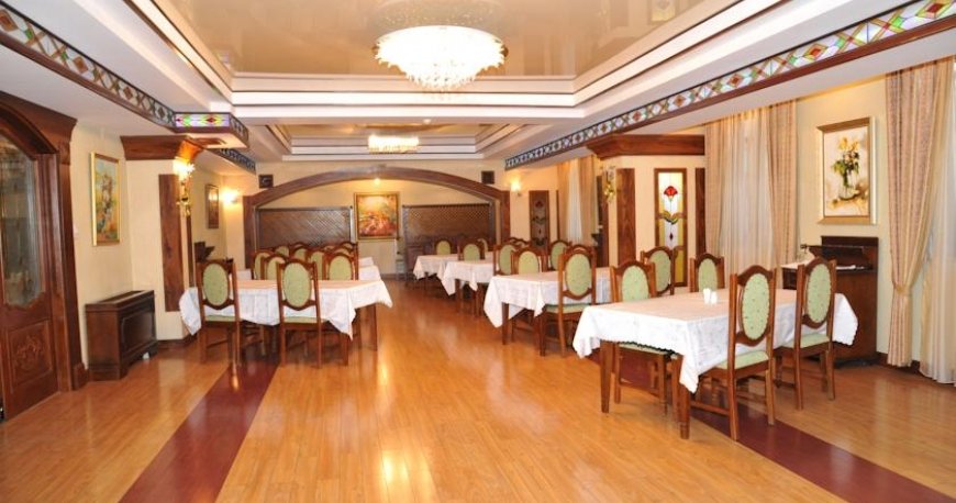 رستوران هتل گنج علی پلازا