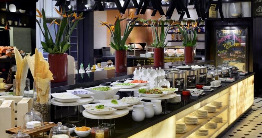 رستوران هتل موونپیک جمیرا دبی