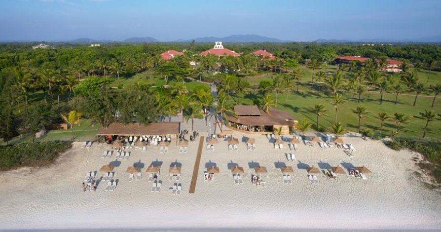 ساحل رستوران هتل رامادا کاراولا گوا ساحل رستوران هتل رامادا کاراولا گوا