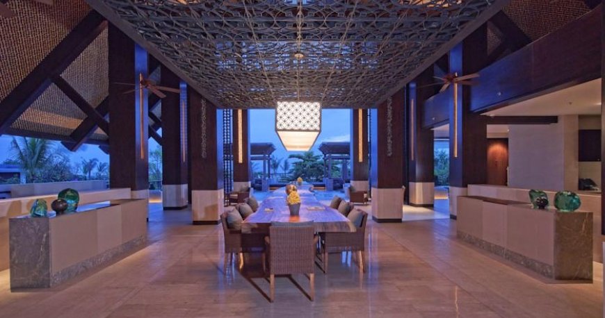 رستوران هتل فیرمونت سانور بالی