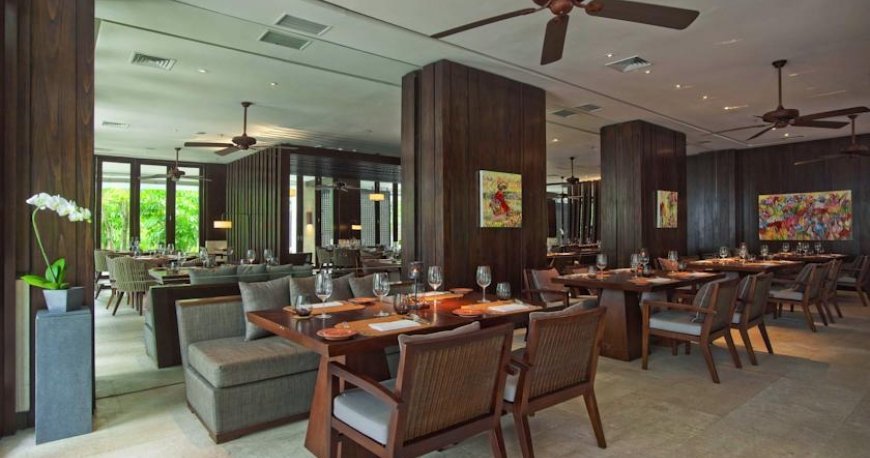 رستوران هتل فیرمونت سانور بالی