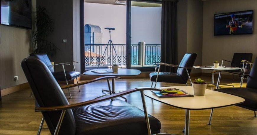 کافی شاپ هتل پوینت استانبول