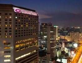 هتل کرون پلازا لومپینی پارک