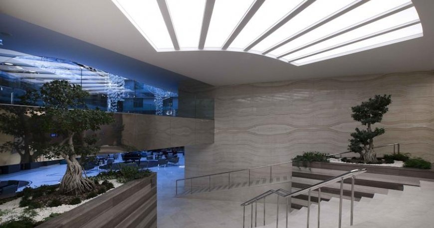 لابی هتل رادیسون بلو استانبول