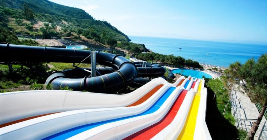 پارک آبی هتل آریا کلارس کوش آداسی ترکیه 