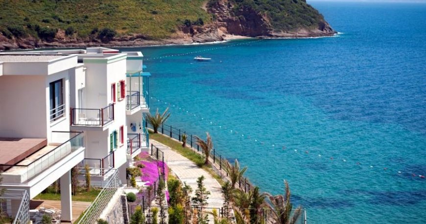 استخر هتل آریا کلارس کوش آداسی ترکیه 