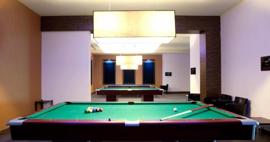 بیلیارد هتل آریا کلارس کوش آداسی ترکیه 