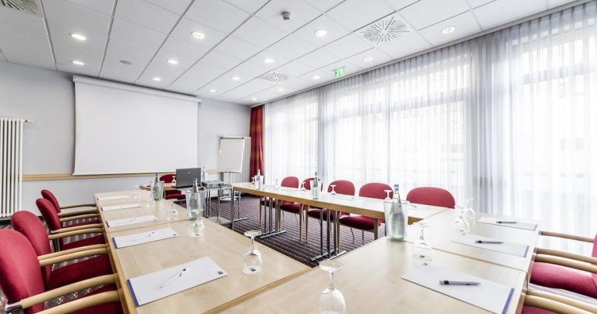 هتل هالیدی این اکسپرس برلین سیتی سنتر برلین هتل هالیدی این اکسپرس برلین سیتی سنتر برلین