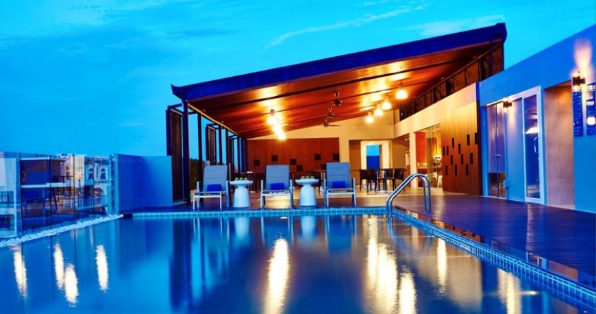 استخر هتل پریمیر این پاتایا