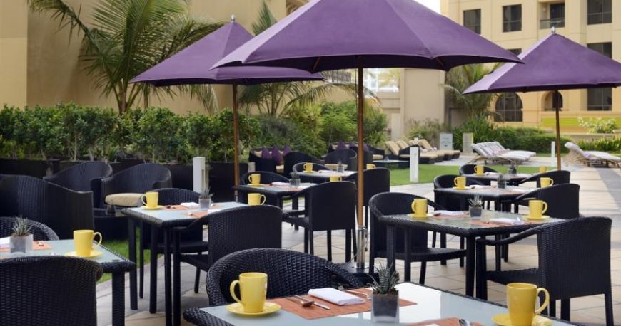 رستوران هتل موونپیک جمیرا دبی