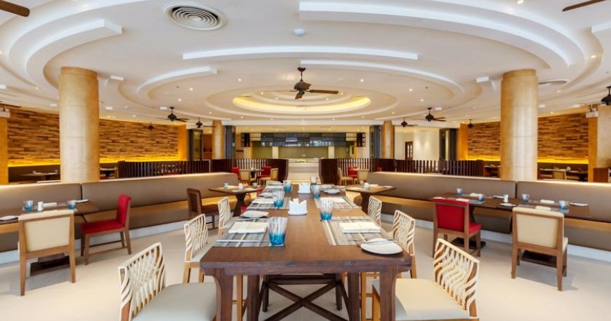 رستوران هتل گرند مرکور پوکت