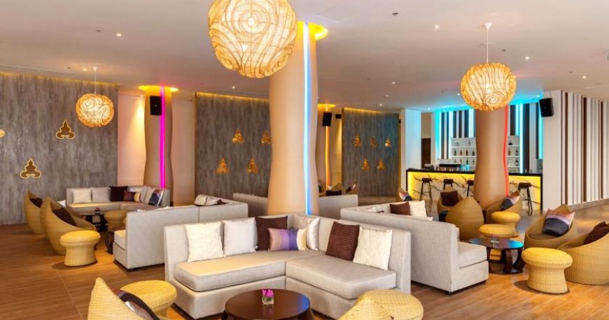 لابی هتل گرند مرکور پوکت