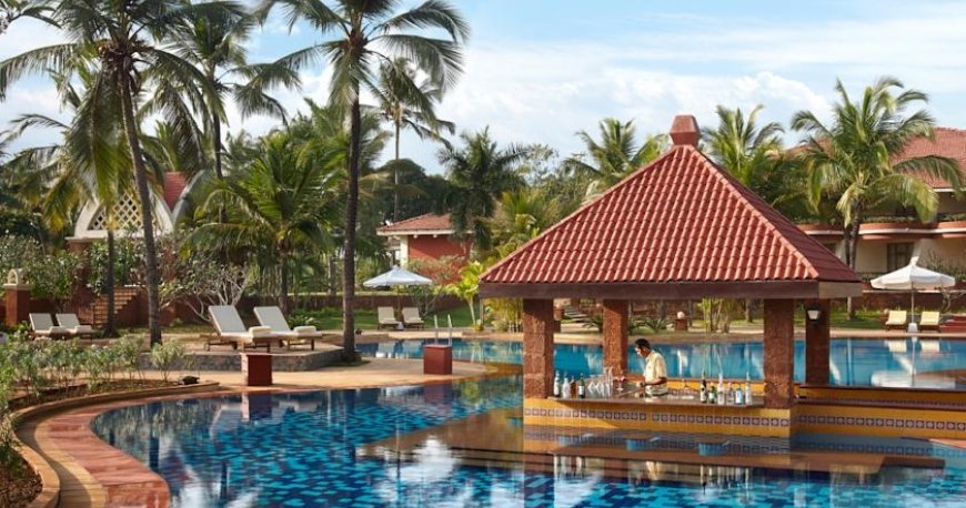 استخر هتل رامادا کاراولا گوا استخر هتل رامادا کاراولا گوا