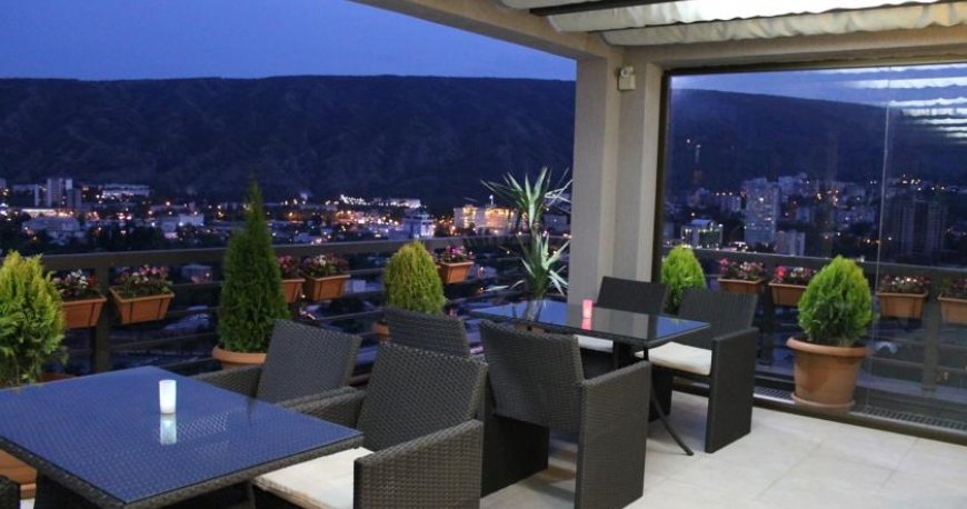 هتل دلابائوری