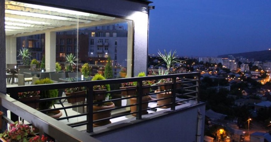 هتل دلابائوری