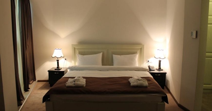 اتاق هتل دلابائوری