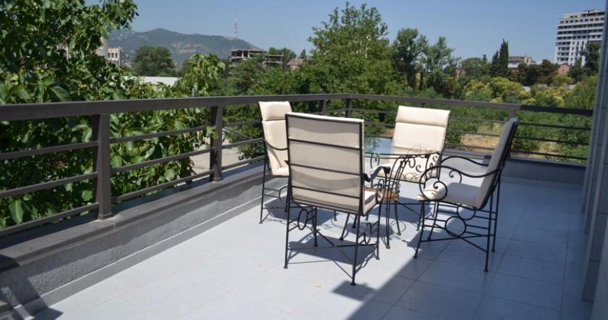 اتاق هتل دلابائوری