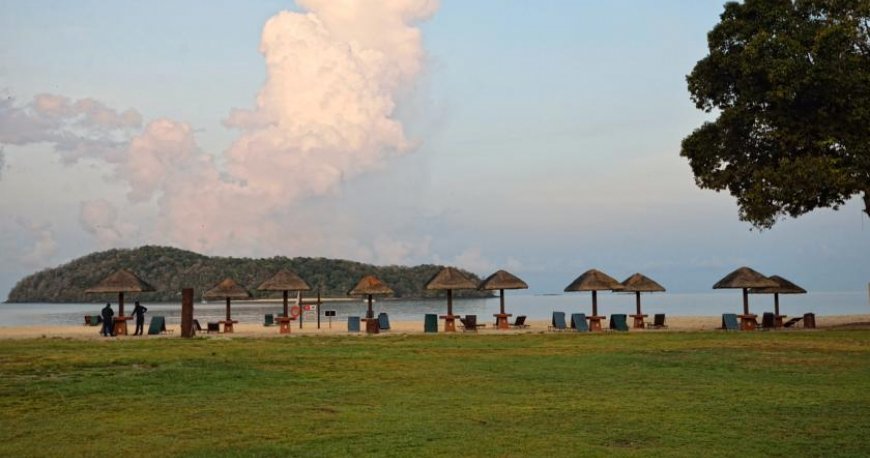 فضای سبز هتل هالیدی ویلا لنکاوی مالزی فضای سبز هتل هالیدی ویلا لنکاوی مالزی