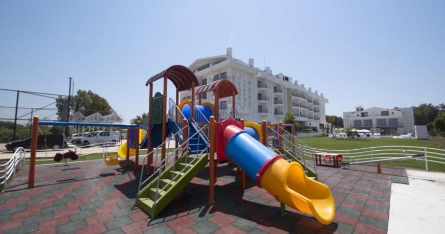 کیدز کلاب هتل سارپ بلک