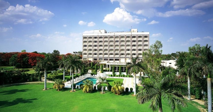 هتل گیت وی فاتح آباد آگرا