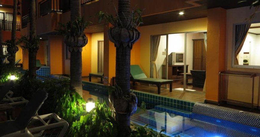 استخر هتل مایند پاتایا