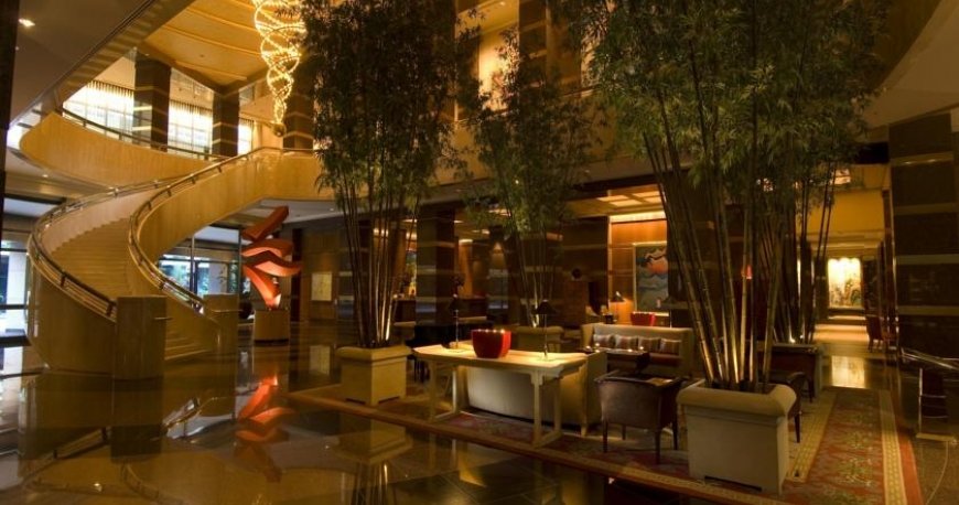 لابی هتل کنراد