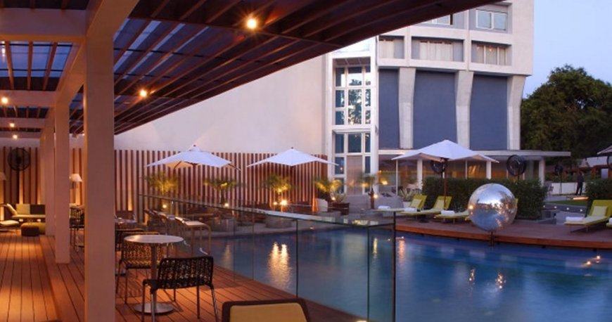 استخر هتل پارک دهلی نو دهلی