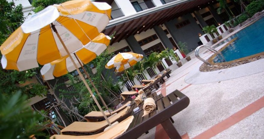 استخر هتل مایک گاردن پاتایا