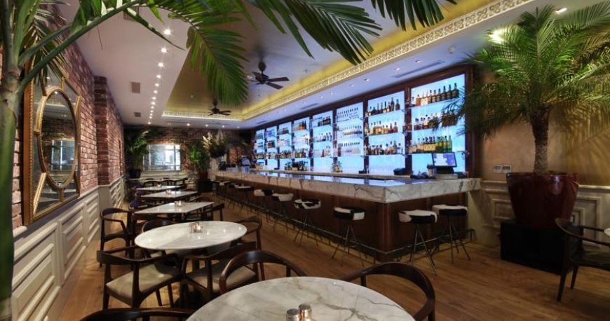 رستوران هتل پرا تولیپ بای مولتون استانبول