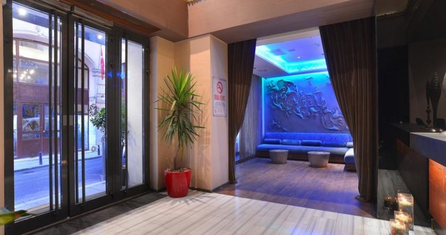 هتل پرا تولیپ بای مولتون استانبول